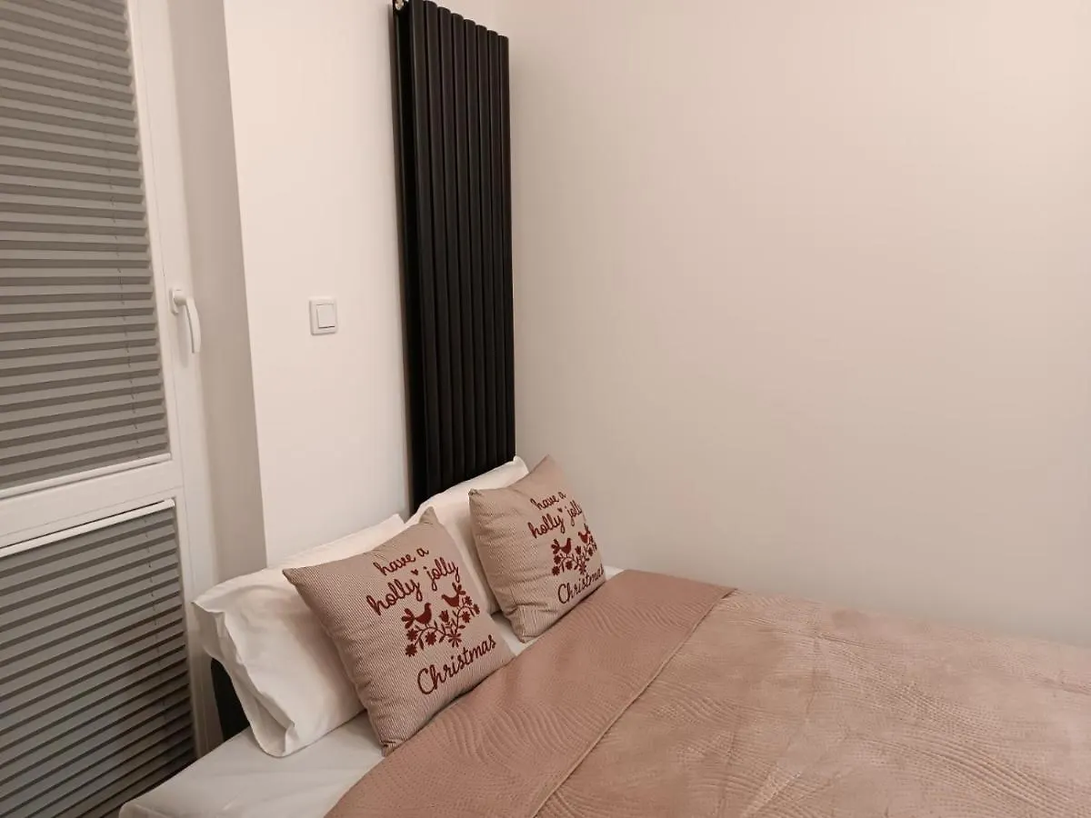 Apartamenty Wiktoryn 6A ワルシャワ 0*,  ポーランド